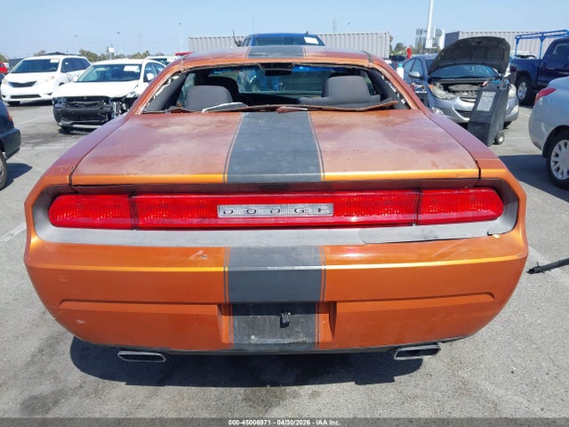 45006971 :رقم المزاد ، 2B3CJ4DG9BH581586 vin ، 2011 Dodge Challenger مزاد بيع