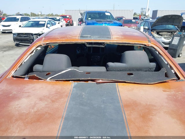 45006971 :رقم المزاد ، 2B3CJ4DG9BH581586 vin ، 2011 Dodge Challenger مزاد بيع