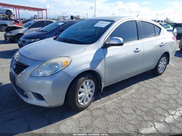 Nissan Versa 1.6 Sv 2014 3N1CN7AP7EK462013 Image 2