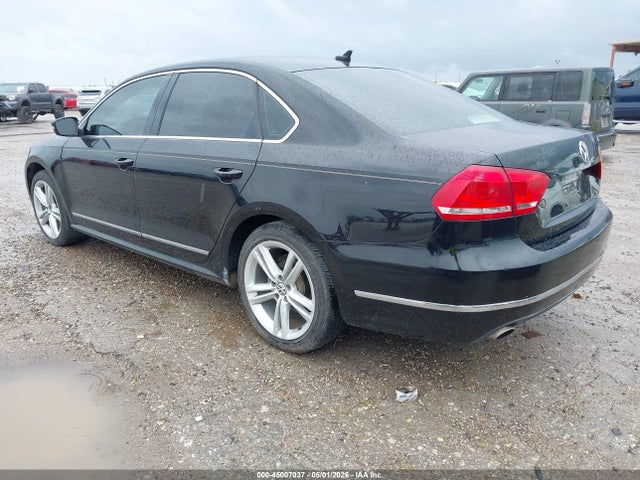 45007037 :رقم المزاد ، 1VWCS7A38FC065367 vin ، 2015 Volkswagen Passat 1.8t Sel Premium مزاد بيع