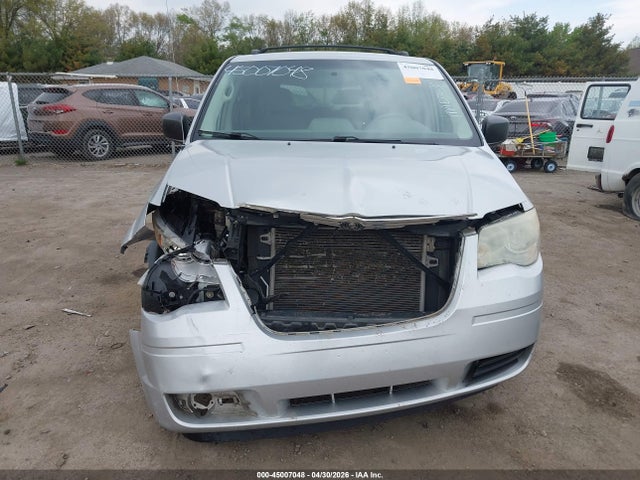 Продаж на аукціоні авто 2010 Chrysler Town & Country Lx, vin: 2A4RR4DE4AR109900, номер лоту: 45007048