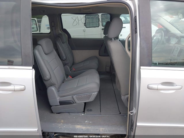 Продаж на аукціоні авто 2010 Chrysler Town & Country Lx, vin: 2A4RR4DE4AR109900, номер лоту: 45007048