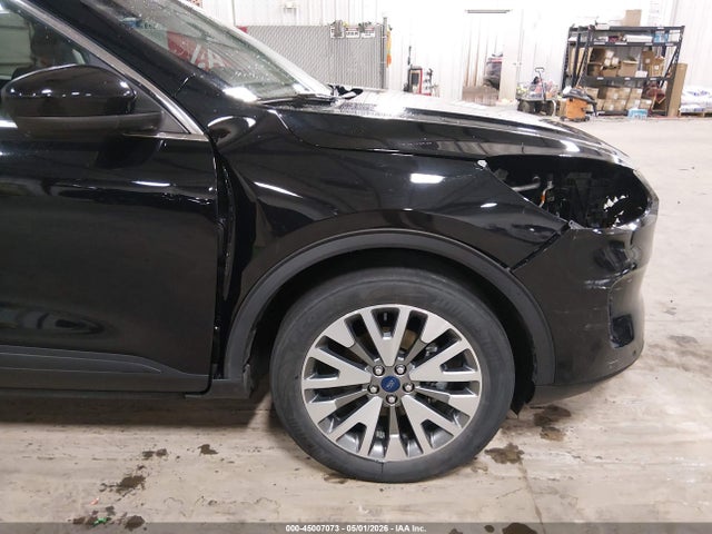 2022 Ford Escape Titanium მანქანა იყიდება აუქციონზე, vin: 1FMCU9J92NUA35573, აუქციონის ნომერი: 45007073