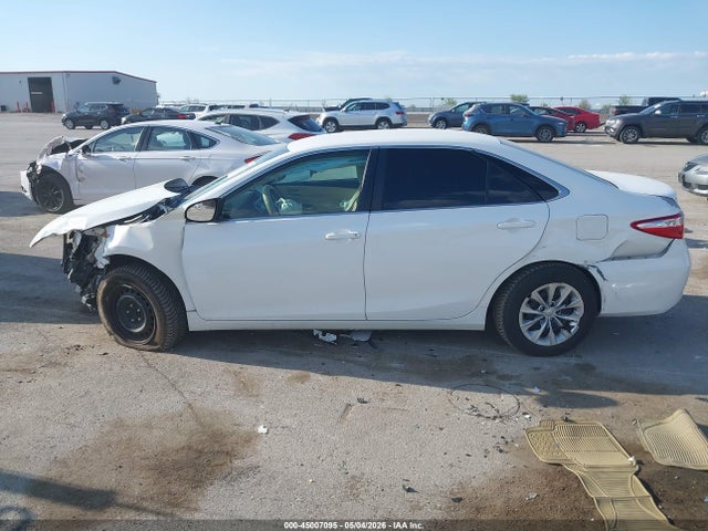 2015 Toyota Camry მანქანა იყიდება აუქციონზე, vin: 4T4BF1FK2FR514263, აუქციონის ნომერი: 45007095
