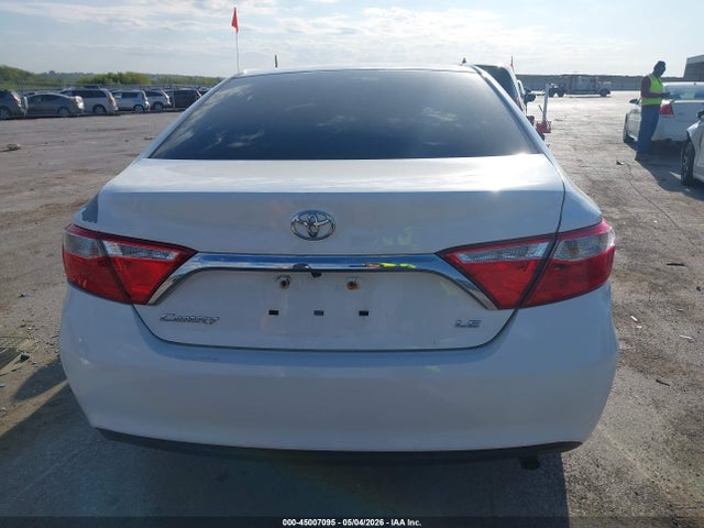2015 Toyota Camry მანქანა იყიდება აუქციონზე, vin: 4T4BF1FK2FR514263, აუქციონის ნომერი: 45007095