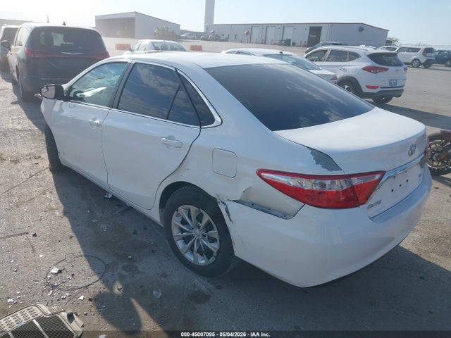 2015 Toyota Camry მანქანა იყიდება აუქციონზე, vin: 4T4BF1FK2FR514263, აუქციონის ნომერი: 45007095