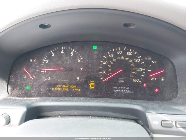 2001 Lexus Ls 430 მანქანა იყიდება აუქციონზე, vin: JTHBN30F110043729, აუქციონის ნომერი: 45007109