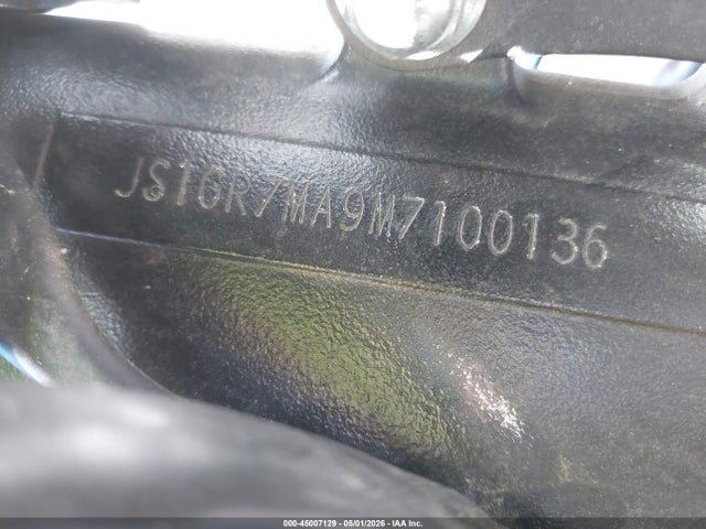 Suzuki GSX-R750 2021 JS1GR7MA9M7100136 Image 10