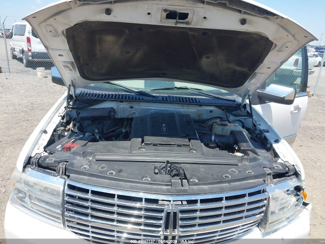 45007137 :رقم المزاد ، 5LMJJ3H51CEL02089 vin ، 2012 Lincoln Navigator L مزاد بيع