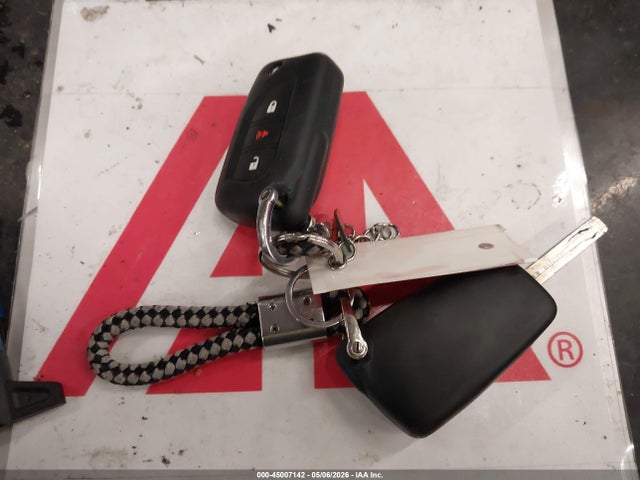 Toyota RAV4 LE 2020 JTMG1RFV0LD049392 Image 11