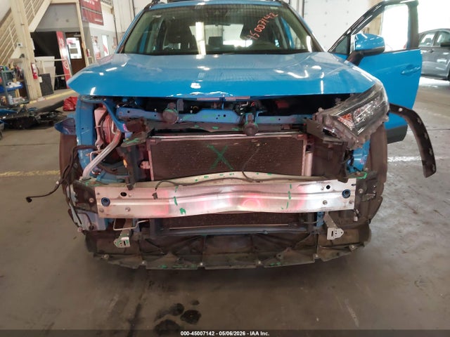 Toyota RAV4 LE 2020 JTMG1RFV0LD049392 Image 6