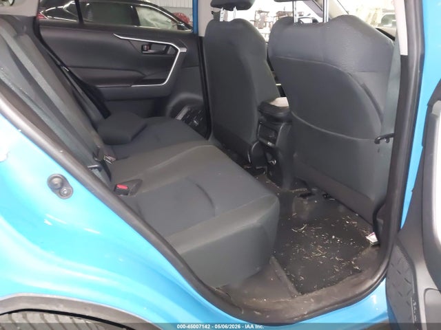 Toyota RAV4 LE 2020 JTMG1RFV0LD049392 Image 8