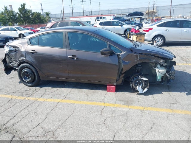 KIA FORTE LX 2018 3KPFK4A74JE177571 Image 14