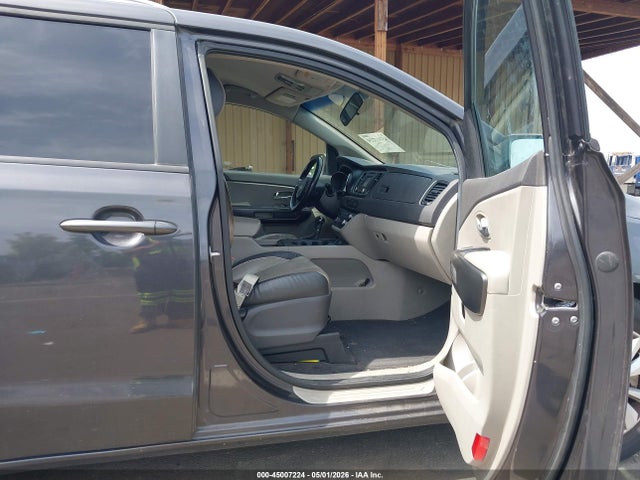 Продаж на аукціоні авто 2017 Kia Sedona Lx, vin: KNDMB5C11H6245072, номер лоту: 45007224