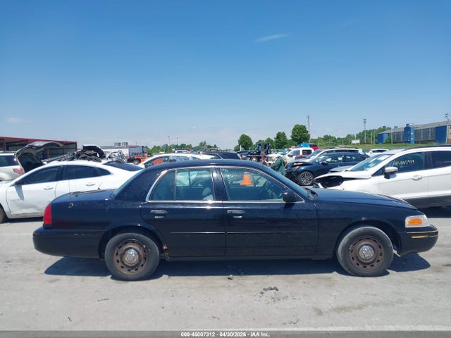 2005 Ford Crown Victoria Police მანქანა იყიდება აუქციონზე, vin: 2FAFP71W45X115538, აუქციონის ნომერი: 45007312