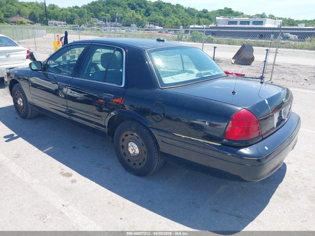 2005 Ford Crown Victoria Police მანქანა იყიდება აუქციონზე, vin: 2FAFP71W45X115538, აუქციონის ნომერი: 45007312