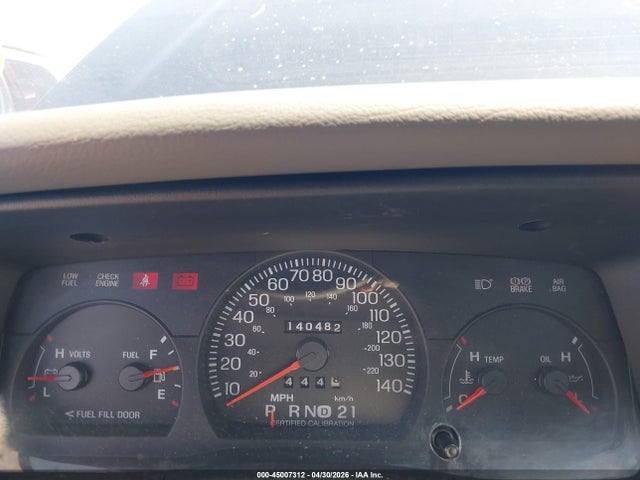 2005 Ford Crown Victoria Police მანქანა იყიდება აუქციონზე, vin: 2FAFP71W45X115538, აუქციონის ნომერი: 45007312