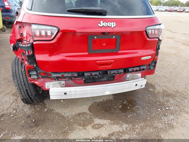 3C4NJCBBXJT227297 Jeep Compass Latitude Fwd