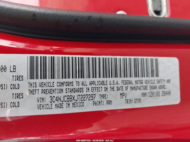 3C4NJCBBXJT227297 Jeep Compass Latitude Fwd