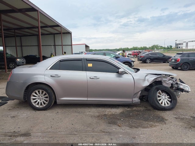 2014 Chrysler 300 მანქანა იყიდება აუქციონზე, vin: 2C3CCAAG5EH377565, აუქციონის ნომერი: 45007344