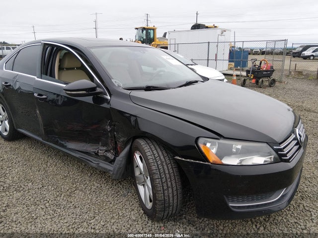 2012 Volkswagen Passat 2.5l Se მანქანა იყიდება აუქციონზე, vin: 1VWBP7A34CC049028, აუქციონის ნომერი: 45007345