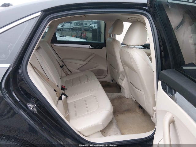 2012 Volkswagen Passat 2.5l Se მანქანა იყიდება აუქციონზე, vin: 1VWBP7A34CC049028, აუქციონის ნომერი: 45007345