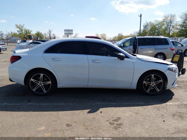Aukcja sprzedaży 2022 Mercedes-benz A 220 4matic, vin: W1K3G4FB6NJ334856, numer aukcji: 45007371