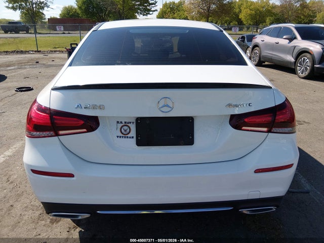 Aukcja sprzedaży 2022 Mercedes-benz A 220 4matic, vin: W1K3G4FB6NJ334856, numer aukcji: 45007371