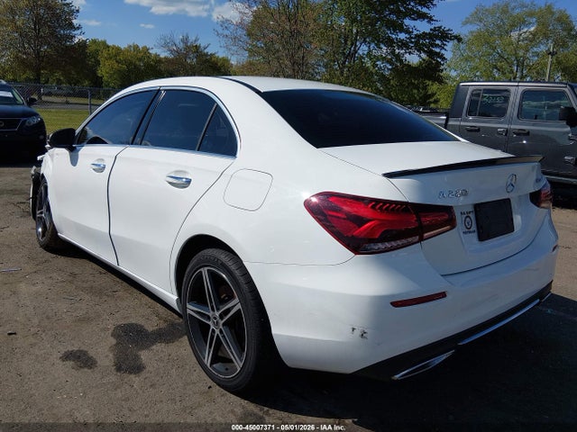 Aukcja sprzedaży 2022 Mercedes-benz A 220 4matic, vin: W1K3G4FB6NJ334856, numer aukcji: 45007371