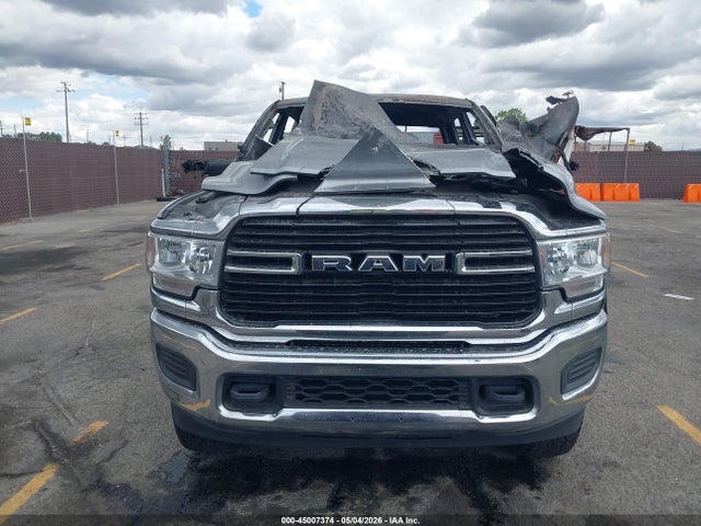 45007374 :رقم المزاد ، 3C6UR5JL3KG626290 vin ، 2019 Ram 2500 مزاد بيع