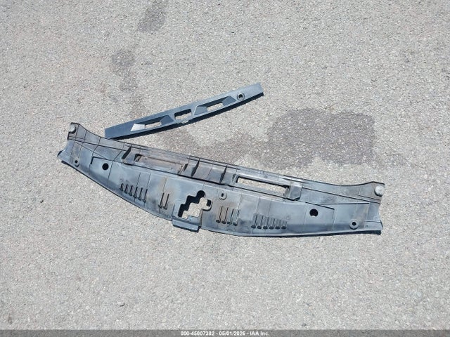 45007382 :رقم المزاد ، 4T1C11AK7LU311918 vin ، 2020 Toyota Camry Le مزاد بيع