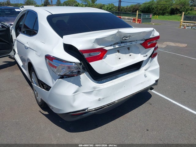 45007382 :رقم المزاد ، 4T1C11AK7LU311918 vin ، 2020 Toyota Camry Le مزاد بيع