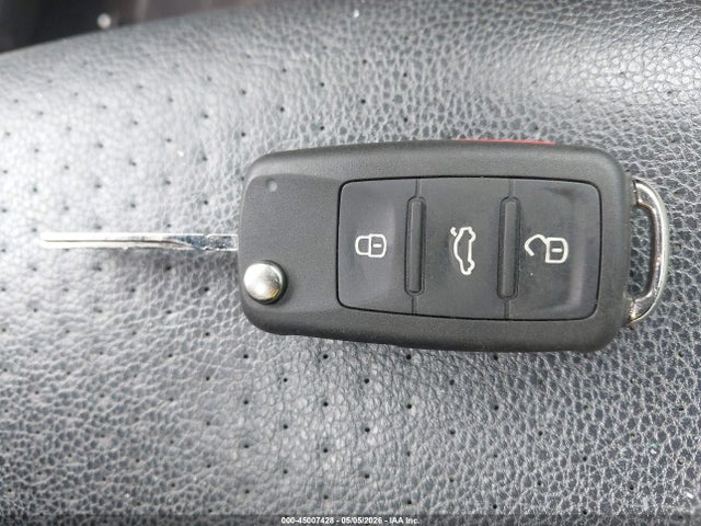 2013 Volkswagen Jetta 2.5l Se მანქანა იყიდება აუქციონზე, vin: 3VWDP7AJ5DM245034, აუქციონის ნომერი: 45007428
