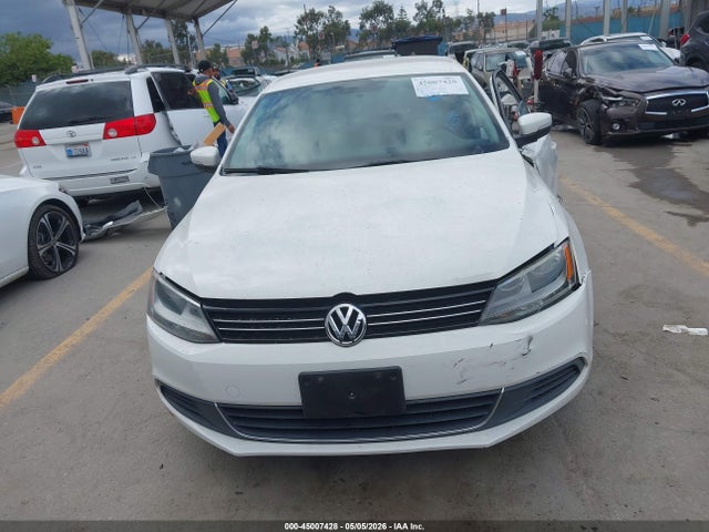 2013 Volkswagen Jetta 2.5l Se მანქანა იყიდება აუქციონზე, vin: 3VWDP7AJ5DM245034, აუქციონის ნომერი: 45007428