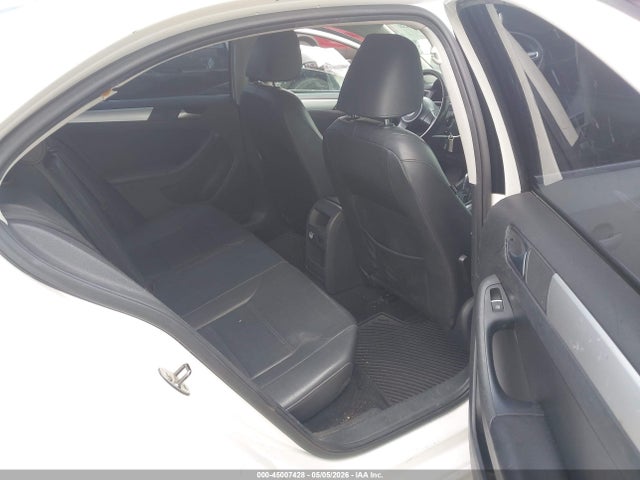 2013 Volkswagen Jetta 2.5l Se მანქანა იყიდება აუქციონზე, vin: 3VWDP7AJ5DM245034, აუქციონის ნომერი: 45007428