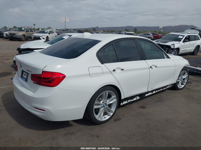 Продаж на аукціоні авто 2016 Bmw 320i, vin: WBA8E1G50GNU10044, номер лоту: 45007445