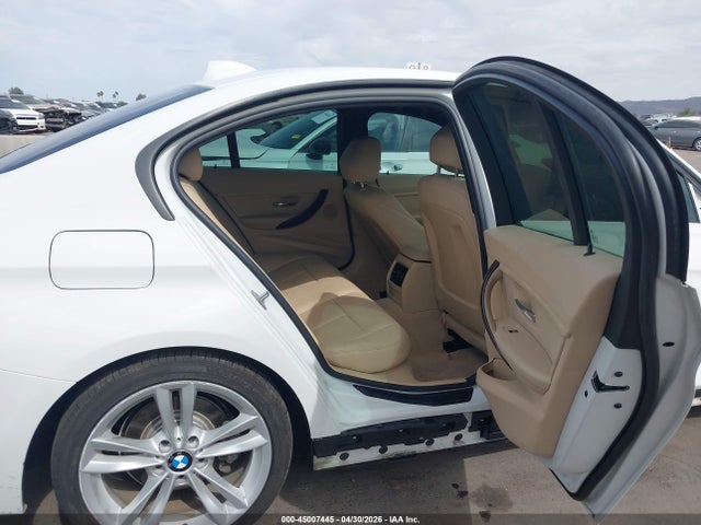 Продаж на аукціоні авто 2016 Bmw 320i, vin: WBA8E1G50GNU10044, номер лоту: 45007445