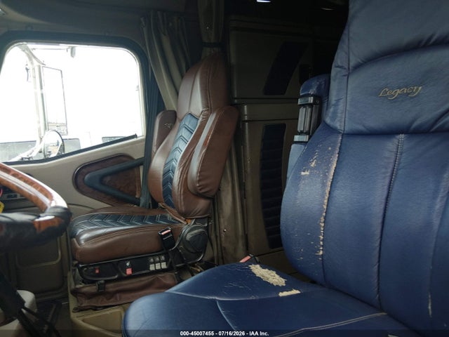 Продажа на аукционе авто 2005 International 9900 9900ix, vin: 2HSCKAPR95C129380, номер лота: 45007455