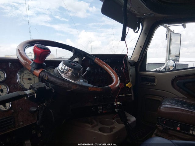 Продажа на аукционе авто 2005 International 9900 9900ix, vin: 2HSCKAPR95C129380, номер лота: 45007455