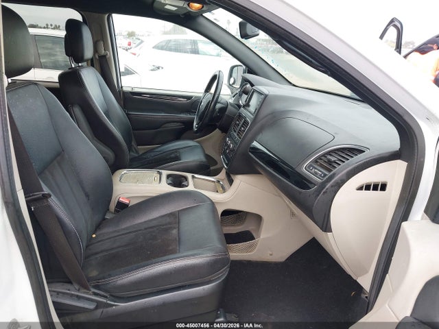 2C4RDGCG1JR241280 Dodge Grand Caravan Sxt