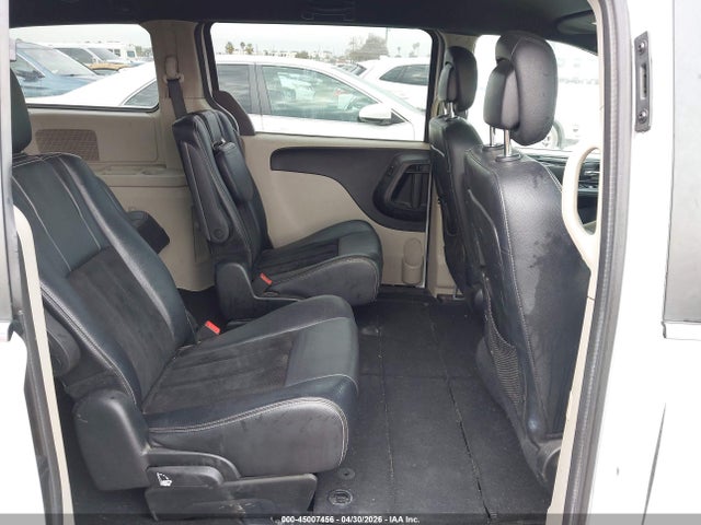 2C4RDGCG1JR241280 Dodge Grand Caravan Sxt
