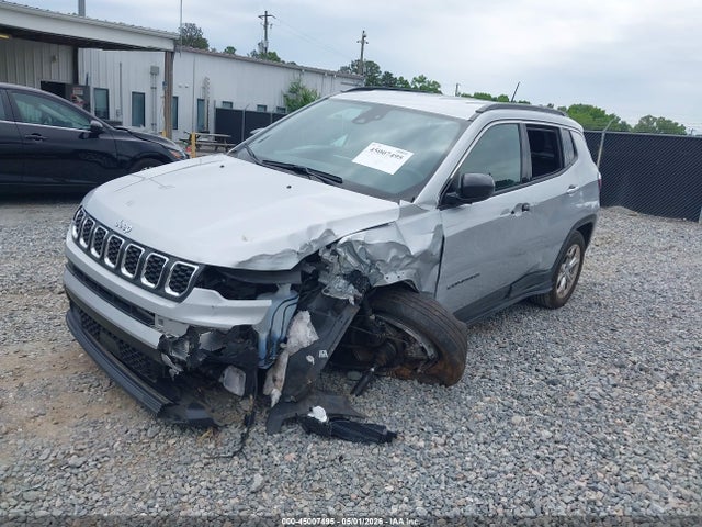 2024 Jeep Compass Latitude 4x4 მანქანა იყიდება აუქციონზე, vin: 3C4NJDBN6RT117990, აუქციონის ნომერი: 45007495