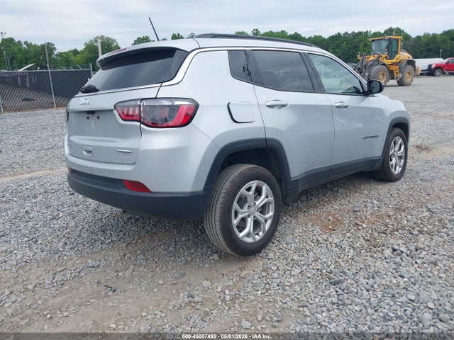 2024 Jeep Compass Latitude 4x4 მანქანა იყიდება აუქციონზე, vin: 3C4NJDBN6RT117990, აუქციონის ნომერი: 45007495