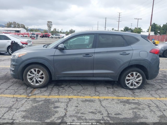 KM8J23A46KU943941 Hyundai TUCSON SE