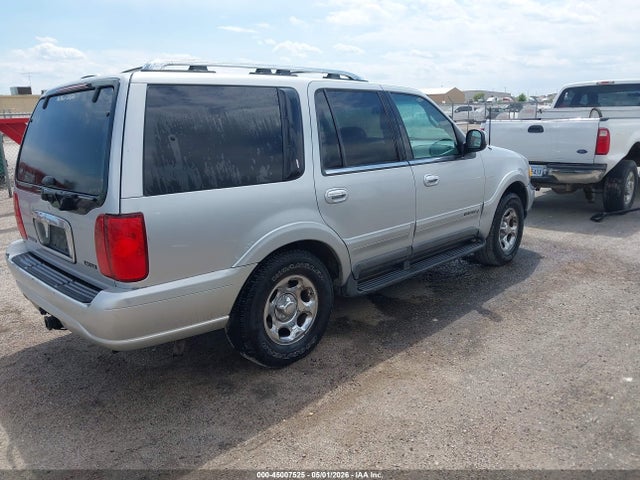 Продажа на аукционе авто 1998 Lincoln Navigator, vin: 5LMPU28LXWLJ51442, номер лота: 45007525