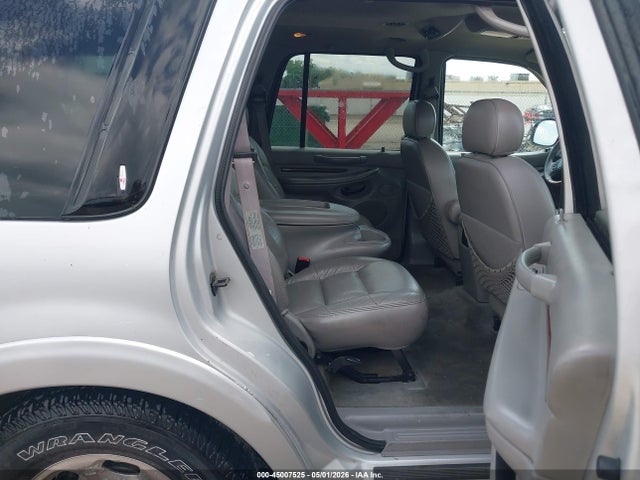 Продажа на аукционе авто 1998 Lincoln Navigator, vin: 5LMPU28LXWLJ51442, номер лота: 45007525