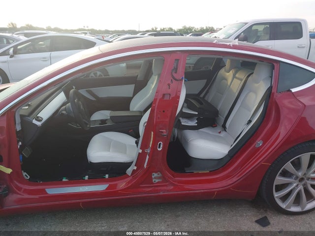 Продажа на аукционе авто 2019 Tesla Model 3 Long Range/performance, vin: 5YJ3E1EB9KF440379, номер лота: 45007529