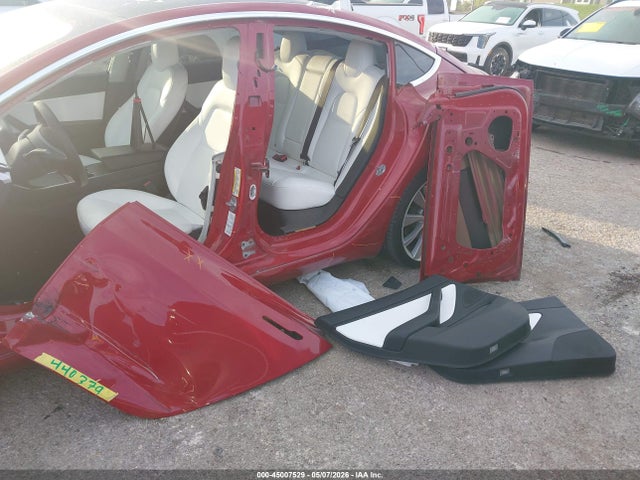 Продажа на аукционе авто 2019 Tesla Model 3 Long Range/performance, vin: 5YJ3E1EB9KF440379, номер лота: 45007529