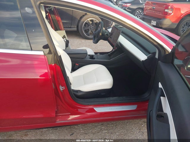 Продажа на аукционе авто 2019 Tesla Model 3 Long Range/performance, vin: 5YJ3E1EB9KF440379, номер лота: 45007529