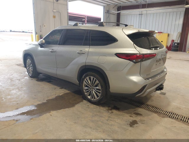 Продаж на аукціоні авто 2022 Toyota Highlander Platinum, vin: 5TDFZRBH8NS250761, номер лоту: 45007546